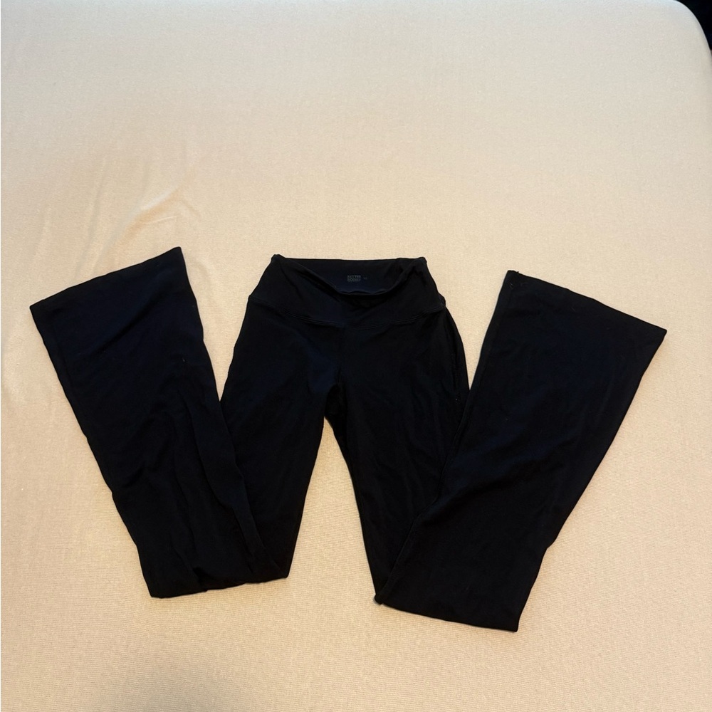 Better Bodies Flare Pants